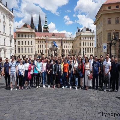 合影 &nbsp;布拉格